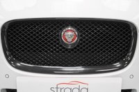 USED 2015 15 JAGUAR XF 2.2 D R-SPORT BLACK 4d 200 BHP 
