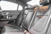 USED 2015 15 JAGUAR XF 2.2 D R-SPORT BLACK 4d 200 BHP 