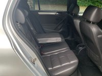 USED 2011 11 VOLKSWAGEN GOLF 1.6 S TDI BLUEMOTION 5d 103 BHP 2011 GOLF 'S' TDi BLUE-MOTION 5DR - 19 INCH UPGRADE ALLOYS - FULL GREY LEATHER INTERIOR - FULL VW SERVICE HISTORY - ZERO ROAD TAX - 60+ MPG