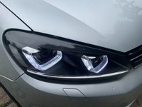 USED 2011 11 VOLKSWAGEN GOLF 1.6 S TDI BLUEMOTION 5d 103 BHP 2011 GOLF 'S' TDi BLUE-MOTION 5DR - 19 INCH UPGRADE ALLOYS - FULL GREY LEATHER INTERIOR - FULL VW SERVICE HISTORY - ZERO ROAD TAX - 60+ MPG