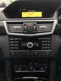 USED 2011 61 MERCEDES-BENZ E-CLASS 2.1 E220 CDI BLUEEFFICIENCY EXECUTIVE SE 5d 170 BHP PADDLE SHIFTERS+DUEL CLIMATE CONTROL+CRUISE CONTROL+SAT NAV+BLUETOOTH