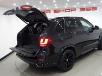 USED 2018 18 BMW X5 3.0 XDRIVE30D (258 bhp) M SPORT AUTO 4WD (S/S) + 7 SEATS + NAV + PANORAMIC E/SUNROOF + E/M/HEATED LEATHERS + M SPORT PLUS PACK + HEAD UP DISPLAY + CRUISE + M/MEDIA + HARMAN KARDON + XENON / LED + R/CAMERA + F-R PARK + PRIVACY + M STYLING + 20 S + E/BOOT 7 SEATS+PANROOF+XENON-LED+R/CAM+LEATHER+NAV+HKCRUISE