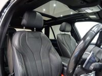 USED 2018 18 BMW X5 3.0 XDRIVE30D (258 bhp) M SPORT AUTO 4WD (S/S) + 7 SEATS + NAV + PANORAMIC E/SUNROOF + E/M/HEATED LEATHERS + M SPORT PLUS PACK + HEAD UP DISPLAY + CRUISE + M/MEDIA + HARMAN KARDON + XENON / LED + R/CAMERA + F-R PARK + PRIVACY + M STYLING + 20 S + E/BOOT 7 SEATS+PANROOF+XENON-LED+R/CAM+LEATHER+NAV+HKCRUISE