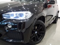 USED 2018 18 BMW X5 3.0 XDRIVE30D (258 bhp) M SPORT AUTO 4WD (S/S) + 7 SEATS + NAV + PANORAMIC E/SUNROOF + E/M/HEATED LEATHERS + M SPORT PLUS PACK + HEAD UP DISPLAY + CRUISE + M/MEDIA + HARMAN KARDON + XENON / LED + R/CAMERA + F-R PARK + PRIVACY + M STYLING + 20 S + E/BOOT 7 SEATS+PANROOF+XENON-LED+R/CAM+LEATHER+NAV+HKCRUISE