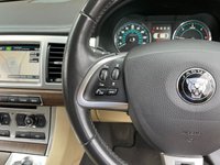 USED 2014 64 JAGUAR XF 2.2 D LUXURY 4d 163 BHP 