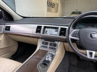 USED 2014 64 JAGUAR XF 2.2 D LUXURY 4d 163 BHP 
