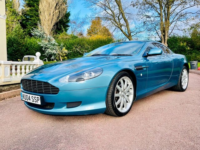 2015 04 Aston Martin Db9 5.9 VANTAGE V12 2d 451 BHP