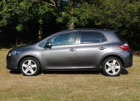 USED 2010 60 TOYOTA AURIS 1.6 SR VALVEMATIC  5d 132 BHP www.suffolkcarcentre.co.uk - Located at Ilketshall