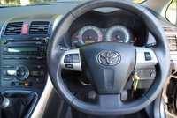 USED 2010 60 TOYOTA AURIS 1.6 SR VALVEMATIC  5d 132 BHP www.suffolkcarcentre.co.uk - Located at Ilketshall