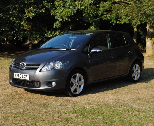 2010 60 Toyota Auris 1.6 SR VALVEMATIC  5d 132 BHP
