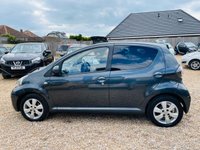 USED 2011 61 TOYOTA AYGO 1.0 VVT-I GO 5d 67 BHP Low Mileage with inbuilt Sat Nav and alloys