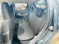 USED 2011 61 TOYOTA AYGO 1.0 VVT-I GO 5d 67 BHP Low Mileage with inbuilt Sat Nav and alloys