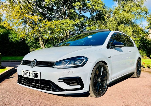 View our VOLKSWAGEN GOLF