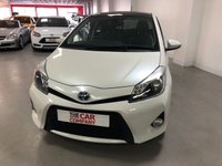 USED 2013 63 TOYOTA YARIS 1.5 HYBRID TREND 5d 61 BHP * FREE ROAD TAX * HYBRID * PANORAMIC ROOF * PRIVACY GLASS * CLIMATE CONTROL *