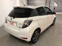 USED 2013 63 TOYOTA YARIS 1.5 HYBRID TREND 5d 61 BHP * FREE ROAD TAX * HYBRID * PANORAMIC ROOF * PRIVACY GLASS * CLIMATE CONTROL *
