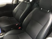 USED 2013 63 TOYOTA YARIS 1.5 HYBRID TREND 5d 61 BHP * FREE ROAD TAX * HYBRID * PANORAMIC ROOF * PRIVACY GLASS * CLIMATE CONTROL *