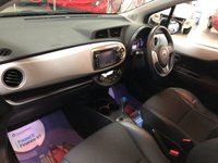 USED 2013 63 TOYOTA YARIS 1.5 HYBRID TREND 5d 61 BHP * FREE ROAD TAX * HYBRID * PANORAMIC ROOF * PRIVACY GLASS * CLIMATE CONTROL *