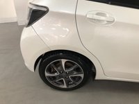 USED 2013 63 TOYOTA YARIS 1.5 HYBRID TREND 5d 61 BHP * FREE ROAD TAX * HYBRID * PANORAMIC ROOF * PRIVACY GLASS * CLIMATE CONTROL *