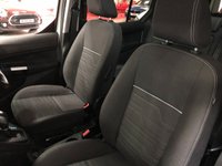 USED 2017 17 FORD GRAND TOURNEO CONNECT 1.5 TITANIUM TDCI 5d 118 BHP * PAN ROOF * AIR CON *  7 SEATS * PRIVACY * PARKING SENSORS * ALLOY WHEELS *