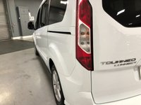 USED 2017 17 FORD GRAND TOURNEO CONNECT 1.5 TITANIUM TDCI 5d 118 BHP * PAN ROOF * AIR CON *  7 SEATS * PRIVACY * PARKING SENSORS * ALLOY WHEELS *