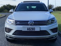 USED 2016 66 VOLKSWAGEN TOUAREG 3.0 V6 R-LINE TDI BLUEMOTION TECHNOLOGY 5d 259 BHP AWD AUTO Electric Glass Pan Roof  Nav