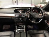 USED 2011 61 MERCEDES-BENZ E-CLASS 2.1 E250 CDI BLUEEFFICIENCY SPORT ED125 4d 204 BHP PARK SENSORS * NAVIGATION * LEATHER TRIM * PRIVACY GLASS * AIR CON *