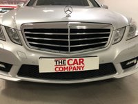 USED 2011 61 MERCEDES-BENZ E-CLASS 2.1 E250 CDI BLUEEFFICIENCY SPORT ED125 4d 204 BHP PARK SENSORS * NAVIGATION * LEATHER TRIM * PRIVACY GLASS * AIR CON *