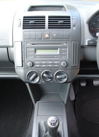 USED 2005 55 VOLKSWAGEN POLO 1.2 S 3d 63 BHP www.suffolkcarcentre.co.uk - Located at Ilketshall