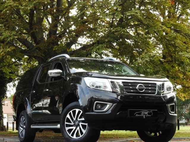 2017 67 Nissan Navara 2.3 DCI TEKNA 4X4 SHR DCB 190 BHP