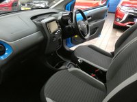 USED 2018 18 TOYOTA AYGO 1.0 VVT-I X-PLORE X-SHIFT 5d 69 BHP SAT NAV REAR VIEW CAMERA