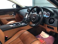 USED 2011 61 JAGUAR XJ 3.0 D V6 PORTFOLIO SWB 4d 275 BHP * PANORAMIC ROOF * CLIMATE CONTROL * NAVIGATION * PARKING SENSORS * 20 INCH ALLOYS *