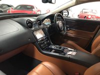 USED 2011 61 JAGUAR XJ 3.0 D V6 PORTFOLIO SWB 4d 275 BHP * PANORAMIC ROOF * CLIMATE CONTROL * NAVIGATION * PARKING SENSORS * 20 INCH ALLOYS *