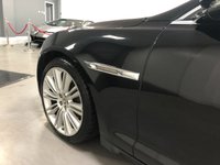USED 2011 61 JAGUAR XJ 3.0 D V6 PORTFOLIO SWB 4d 275 BHP * PANORAMIC ROOF * CLIMATE CONTROL * NAVIGATION * PARKING SENSORS * 20 INCH ALLOYS *