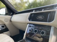USED 2013 63 LAND ROVER RANGE ROVER 4.4 SDV8 AUTOBIOGRAPHY 5d 339 BHP FLAG SHIP AUTO AWD Rear Entertainment & Dual TV