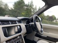 USED 2013 63 LAND ROVER RANGE ROVER 4.4 SDV8 AUTOBIOGRAPHY 5d 339 BHP FLAG SHIP AUTO AWD Rear Entertainment & Dual TV