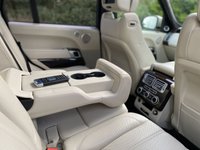 USED 2013 63 LAND ROVER RANGE ROVER 4.4 SDV8 AUTOBIOGRAPHY 5d 339 BHP FLAG SHIP AUTO AWD Rear Entertainment & Dual TV