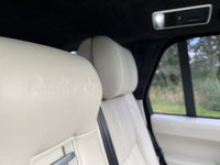 USED 2013 63 LAND ROVER RANGE ROVER 4.4 SDV8 AUTOBIOGRAPHY 5d 339 BHP FLAG SHIP AUTO AWD Rear Entertainment & Dual TV