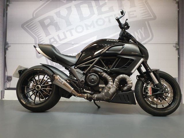 2011 11 Ducati Diavel 1198cc