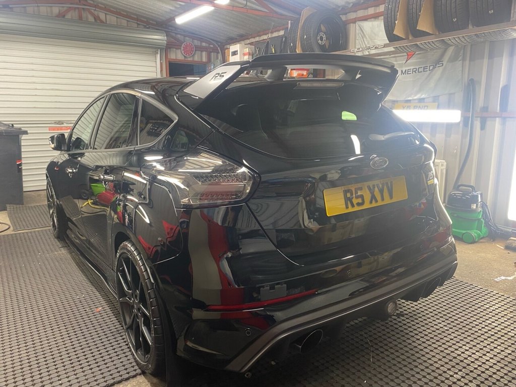 USED 2016 R FORD FOCUS 2.3 RS 5d 346 BHP IMMACULATE LOW MILEAGE CAR