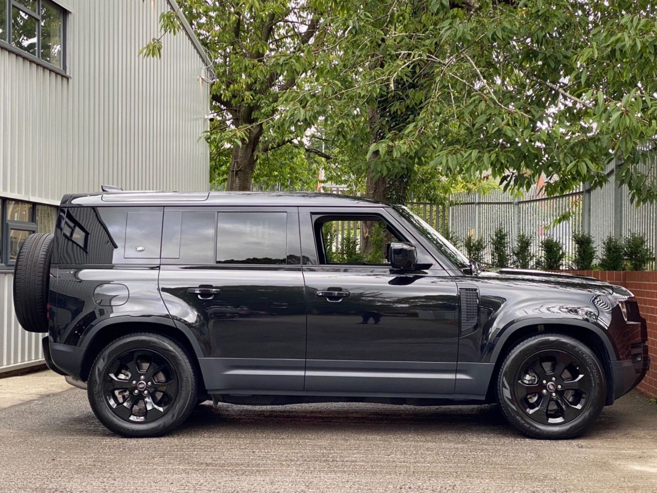 2020 20 LAND ROVER DEFENDER 2.0 SD4 SE Auto 4WD (s/s) 5dr