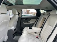 USED 2017 17 JAGUAR F-PACE 2.0 PORTFOLIO AWD 5d 178 BHP 