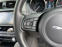USED 2017 17 JAGUAR F-PACE 2.0 PORTFOLIO AWD 5d 178 BHP 