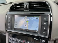 USED 2017 17 JAGUAR F-PACE 2.0 PORTFOLIO AWD 5d 178 BHP 