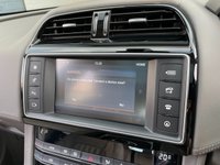 USED 2017 17 JAGUAR F-PACE 2.0 PORTFOLIO AWD 5d 178 BHP 