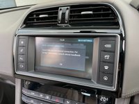USED 2017 17 JAGUAR F-PACE 2.0 PORTFOLIO AWD 5d 178 BHP 
