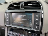 USED 2017 17 JAGUAR F-PACE 2.0 PORTFOLIO AWD 5d 178 BHP 