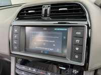 USED 2017 17 JAGUAR F-PACE 2.0 PORTFOLIO AWD 5d 178 BHP 