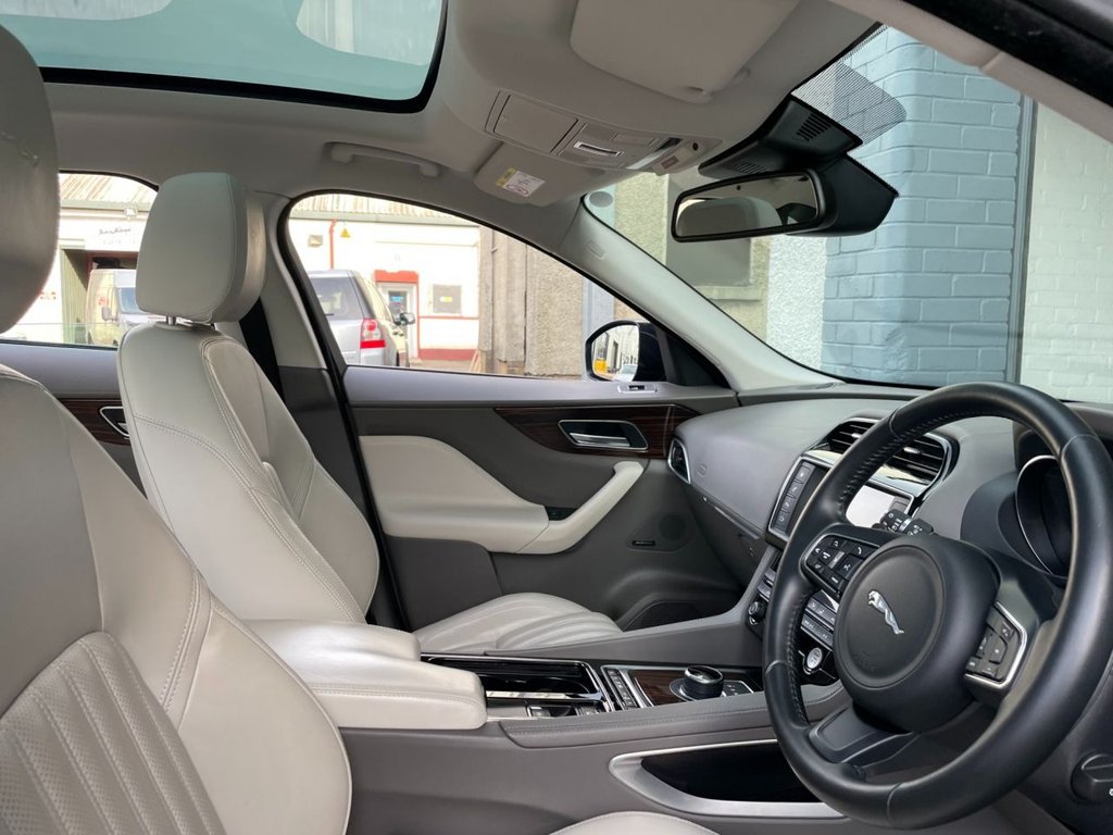 USED 2017 17 JAGUAR F-PACE 2.0 PORTFOLIO AWD 5d 178 BHP 