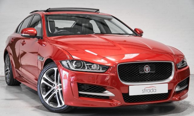 2017 17 Jaguar Xe 2.0 R-SPORT INGENIUM 4d 247 BHP