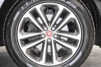 USED 2016 66 JAGUAR F-PACE 2.0 R-SPORT 5d 178 BHP 